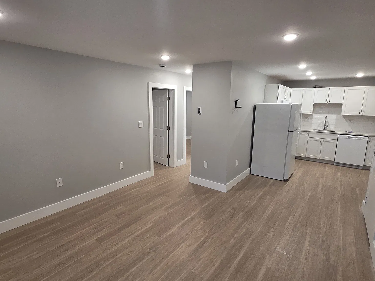 2 bed, 1.0 bath, 650 sqft, $2,500 — Photo 4