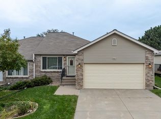 901 Phillips Dr, Lincoln, NE 68521