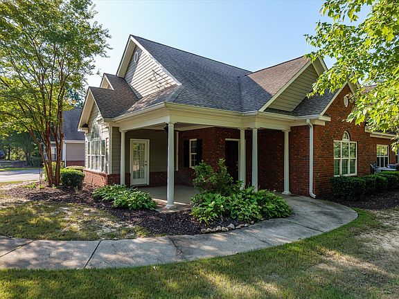 2nd image of 2402 Amberley Drive