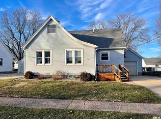 223 E South St, Geneseo, IL 61254