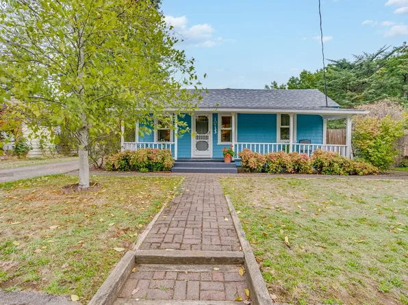 10733 SE Schiller St, Portland, OR 97266