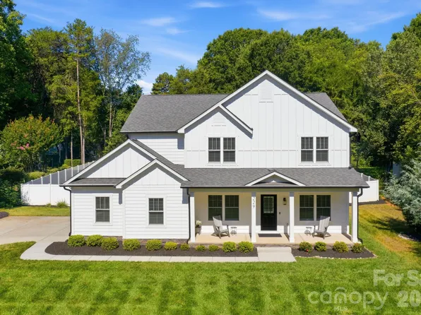 229 Elysian Dr, Mooresville, NC 28117