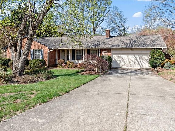 3rd image of 800 Weavil Rd