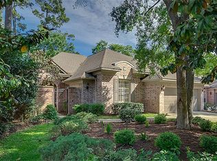 34 N Castlegreen Cir, The Woodlands, TX 77381