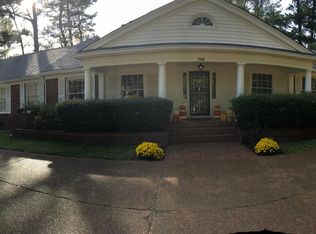 755 Valleybrook Dr, Memphis, TN 38120