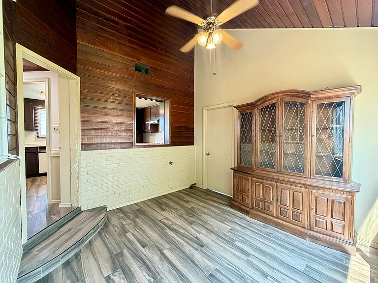 2919 W Main St — Photo 12