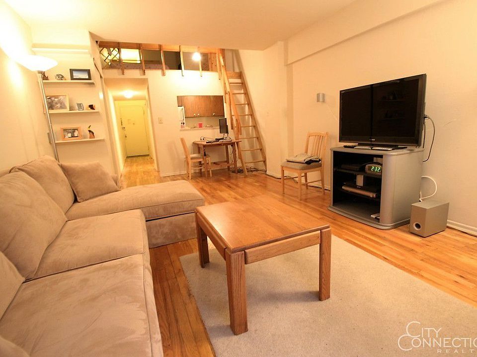 2nd image of 155 E 23rd St APT 206