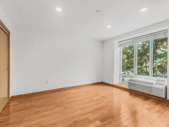 78 Ridge Street image 1 of 13