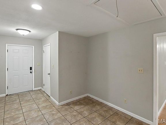 2nd image of 1335 Wild Cat Rd