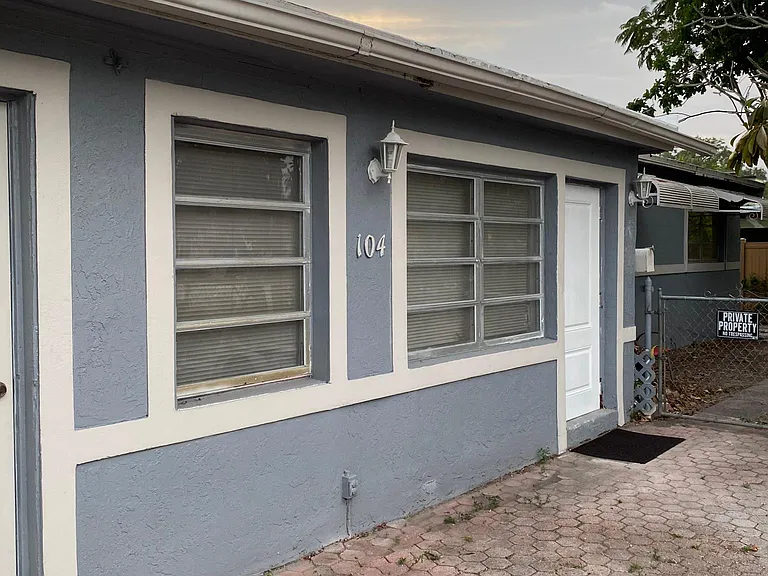 104 SW 21st Way #A — Photo 21