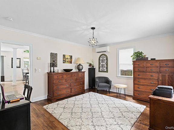 3rd image of 8 Goldwin Street