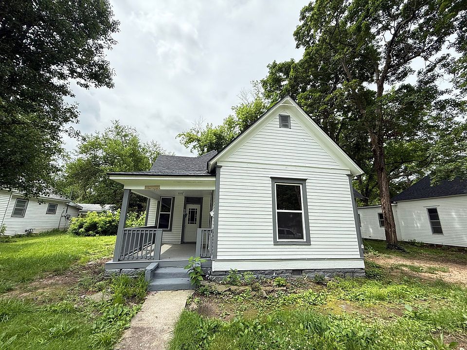 1st image of 30 W Anderson St