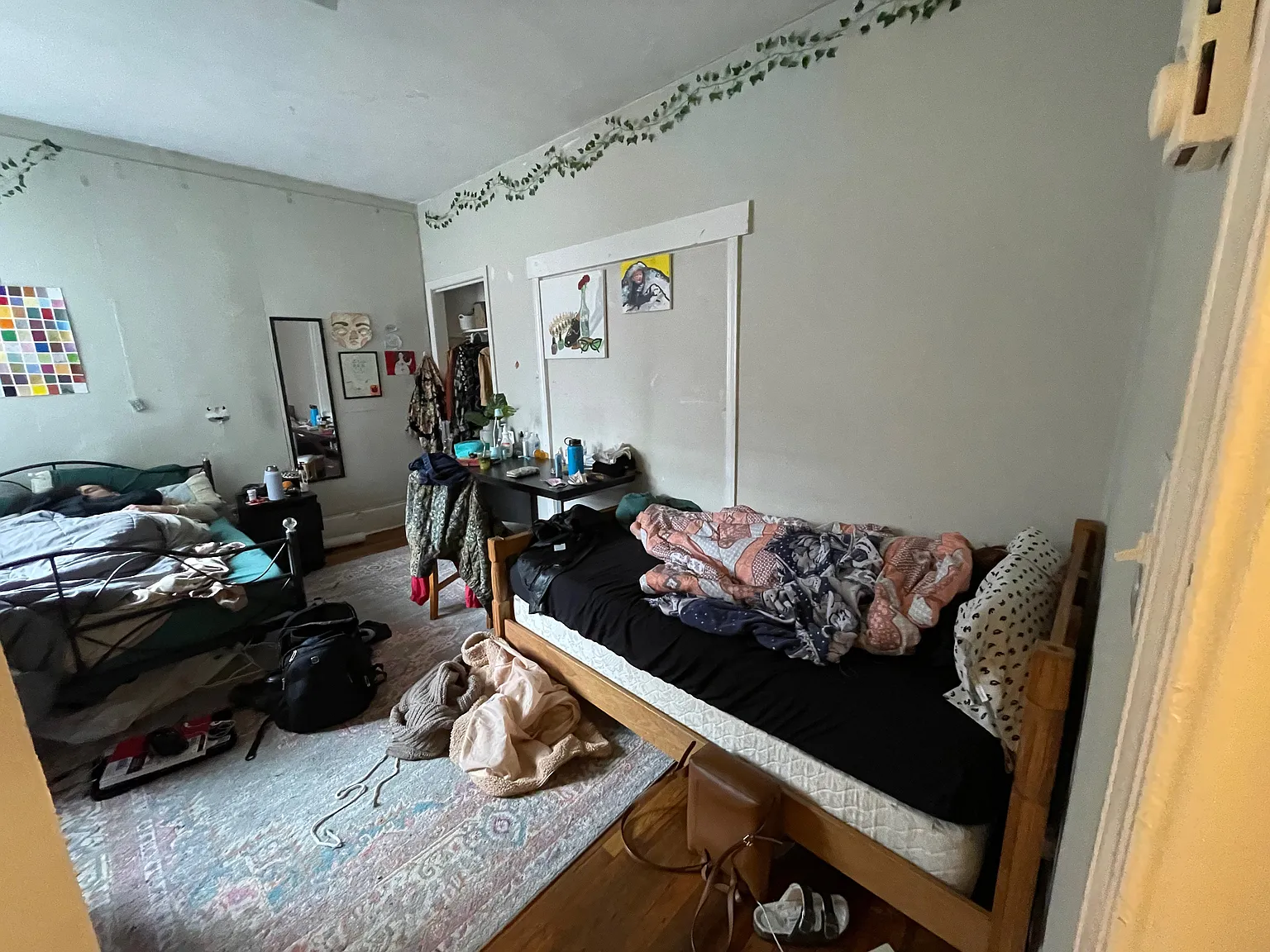 881 Huntington Ave — Photo 4