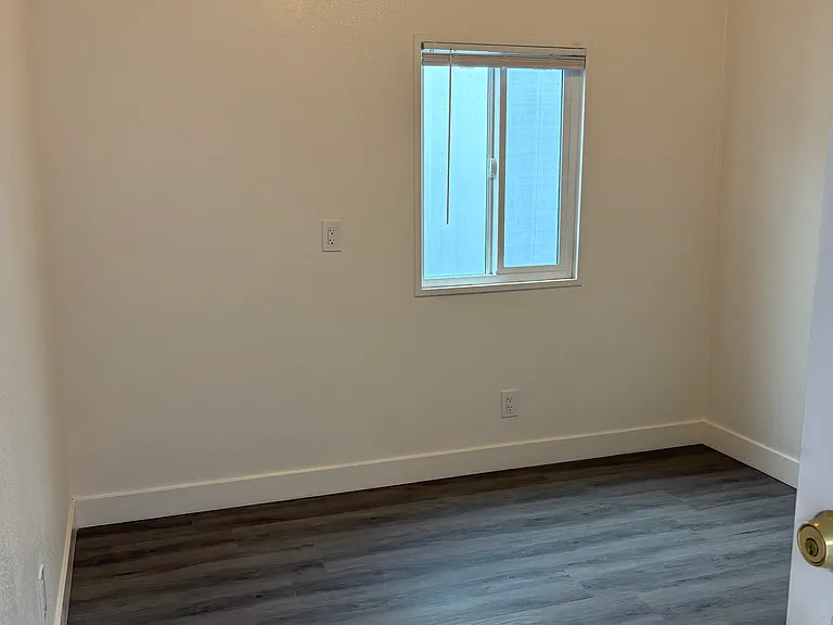 12265 Woodruff Ave #28 — Photo 5