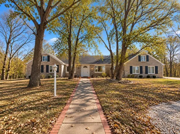 1392 W 28th St N, Newton, IA 50208