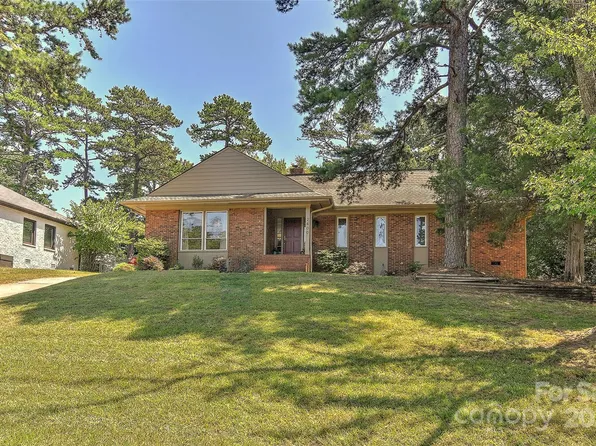 2400 Twilight Rd, Charlotte, NC 28210