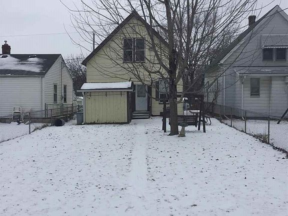 3rd image of 2330 W Ann St