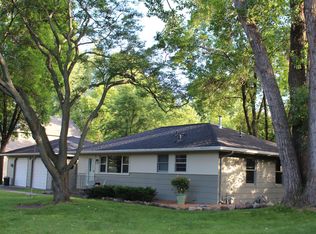 7700 Glasgow Dr, Edina, MN 55439