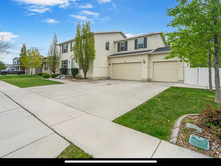 145 W 750 S — Photo 2
