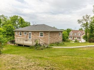 2021 Riverview Dr, Finleyville, PA