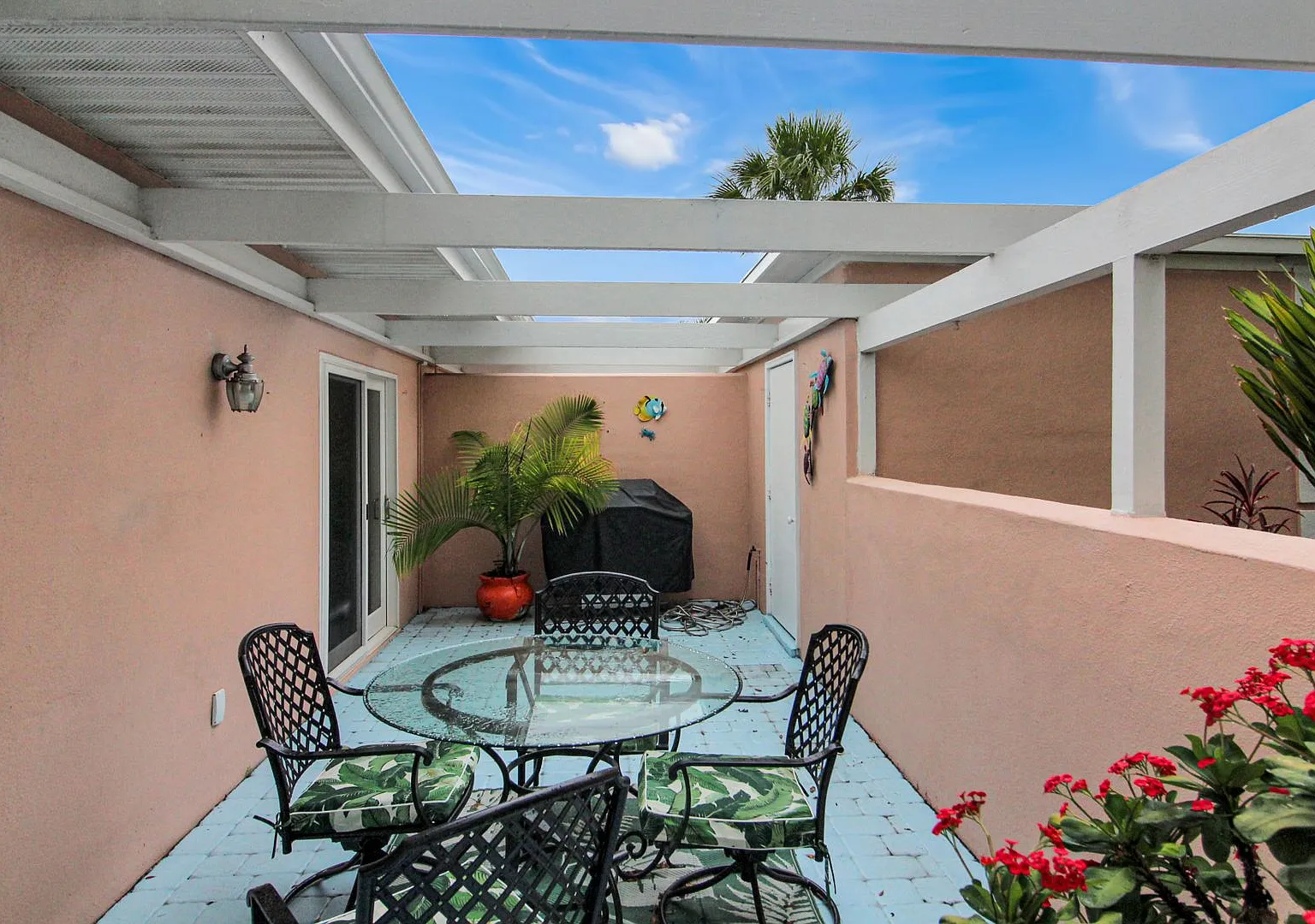 Plantation Golf and Country Club Annual Villa for Rent — Photo 2