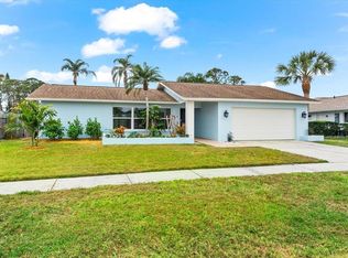 1670 Oak View Dr, Sarasota, FL 34232
