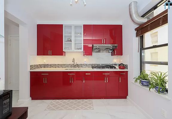 5th image of 4323 9th Ave APT 2E