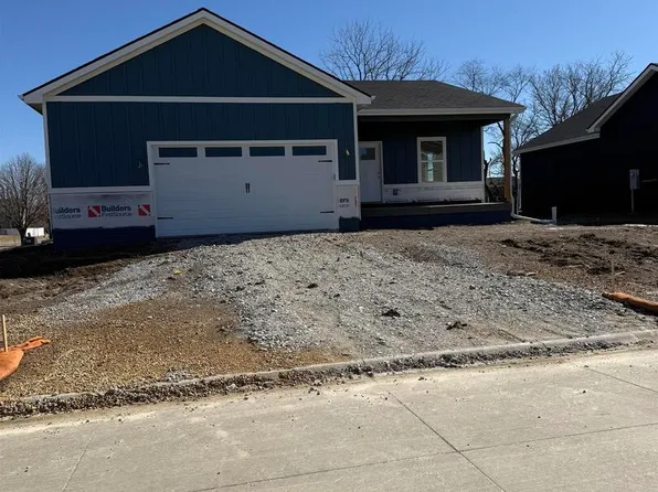 1543 Westport Dr, Davenport, IA 52804
