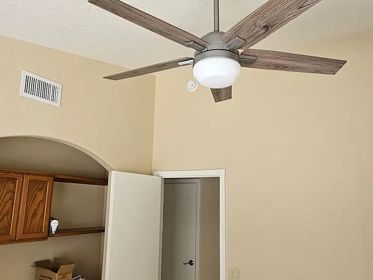 10622 W Mohawk Ln — Photo 27