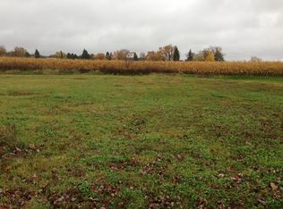 7375 Deer Creek Dr, Swartz Creek, MI 48473