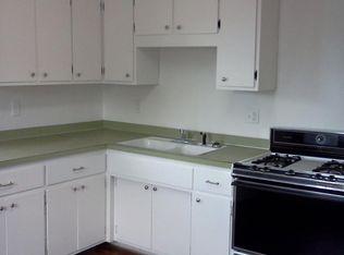 521 Locust Street #FL 2ND, Waterloo, IA 50702