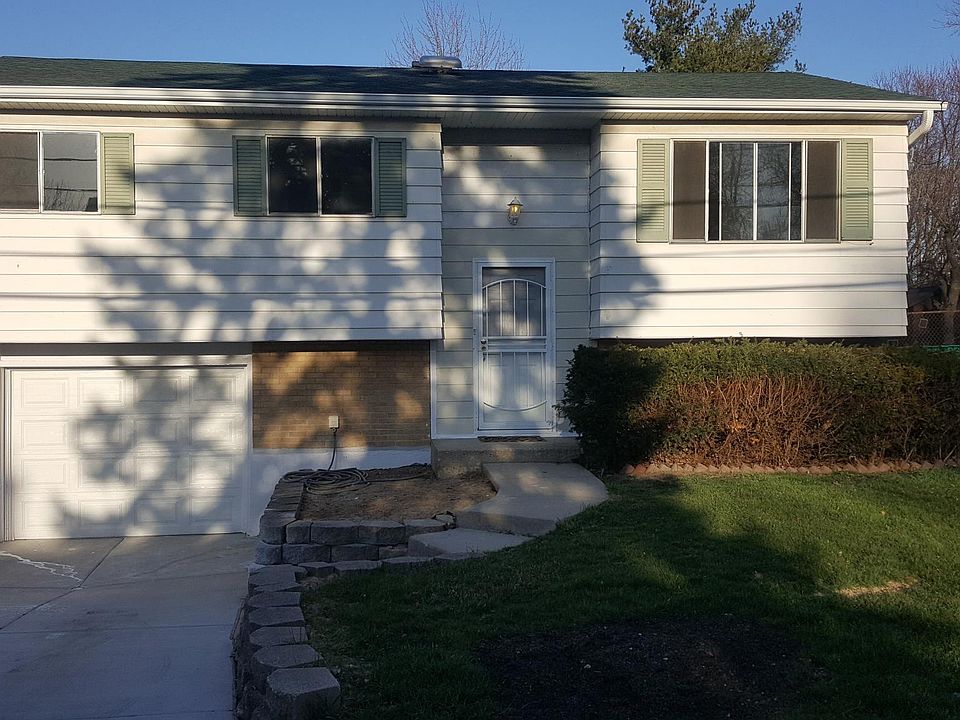 Front of Home - New Roof , Security door , all siding and so