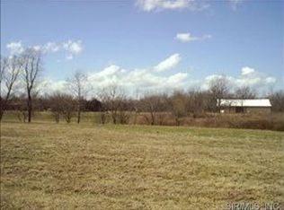 951 Dackk Rd, Collinsville, IL 62234