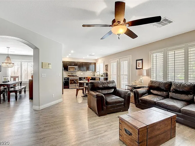 1941 Verbania Dr — Photo 11