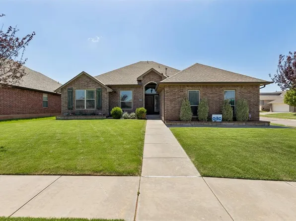 15925 Burkett Cir, Edmond, OK 73013