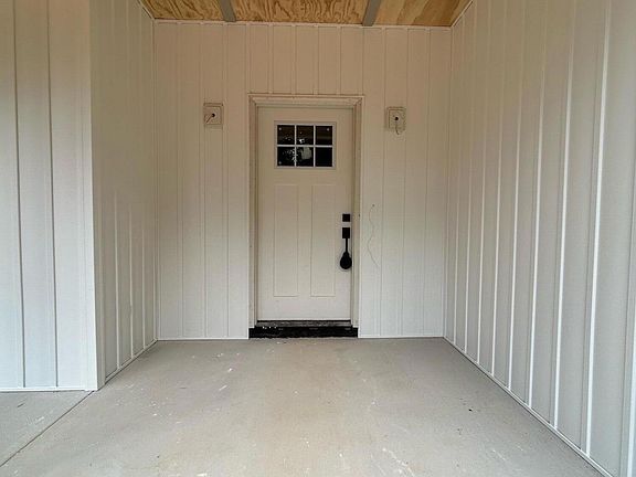 2nd image of 148 Mohawk Dr