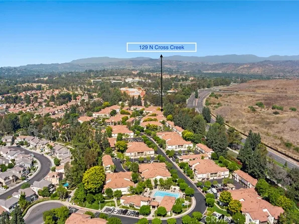 129 N Cross Creek Rd Unit J, Orange, CA 92869