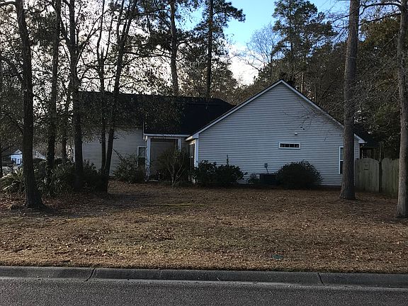 4th image of 313 Ashford Cir
