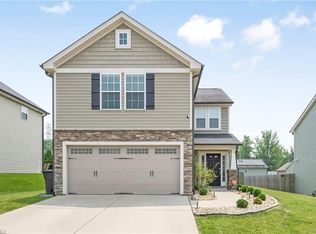4933 Long Grove Dr, Kernersville, NC 27284