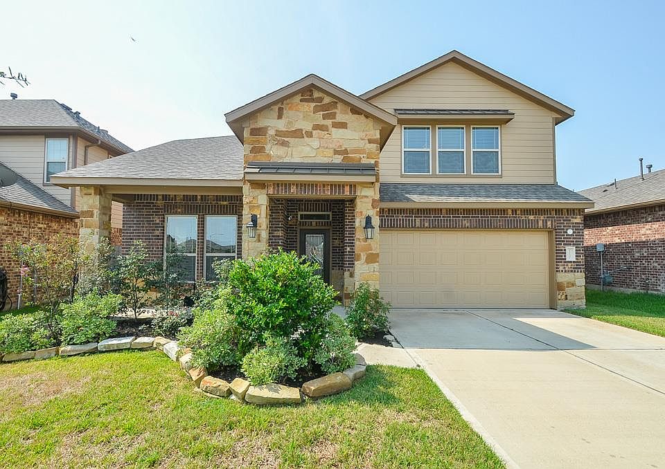 1st image of 25527 Farrier Dr