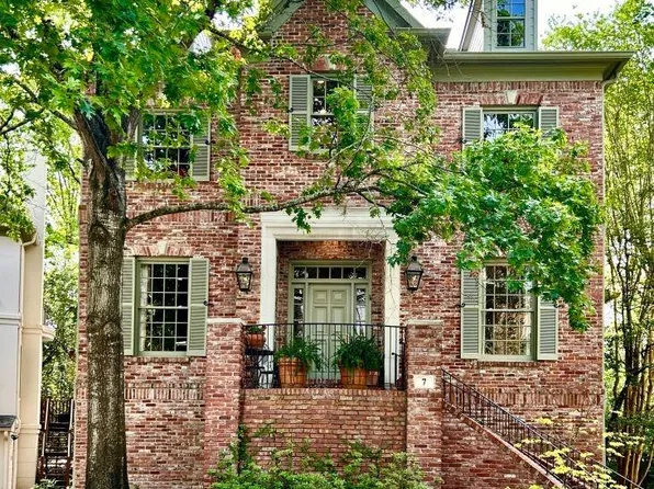 7 Hudson Cir, Humble, TX 77024