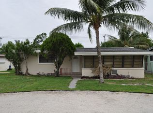 530 NE 175th St, North Miami Beach, FL 33162