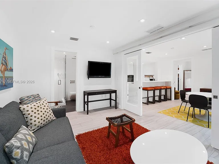 1460 Ocean Dr #307 — Photo 15