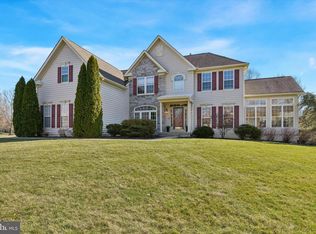 135 Equestrian Ct, Perkasie, PA 18944