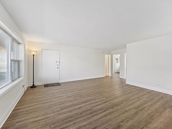 5th image of 1538 Park Ave APT 1B