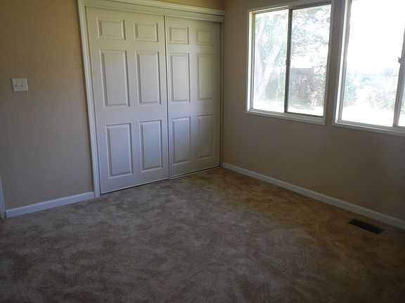 5th image of 2892 Malibu Ct