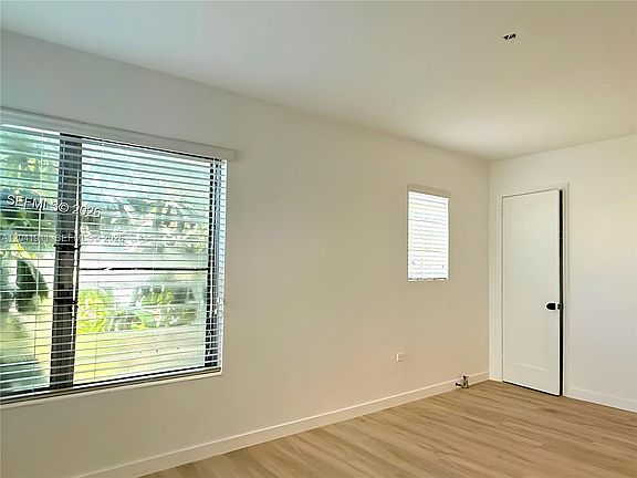 3rd image of 641 10th St #2