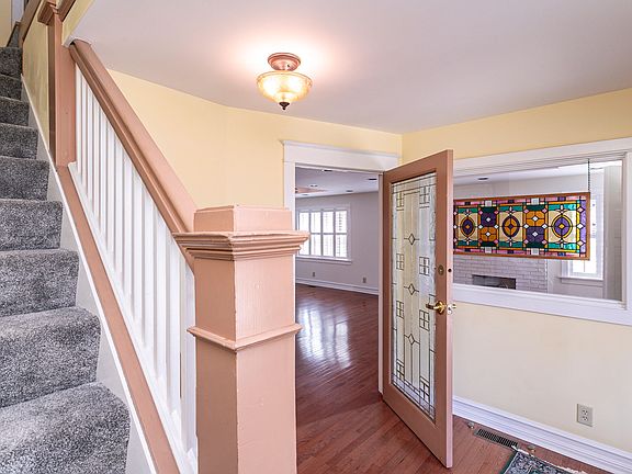 5th image of 1109 Dayton Ave
