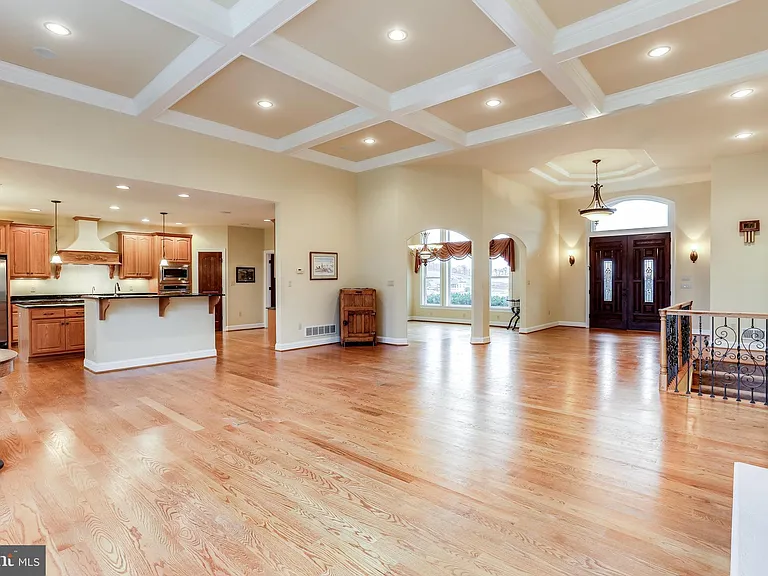 4410 Tuscarora Rd — Photo 6