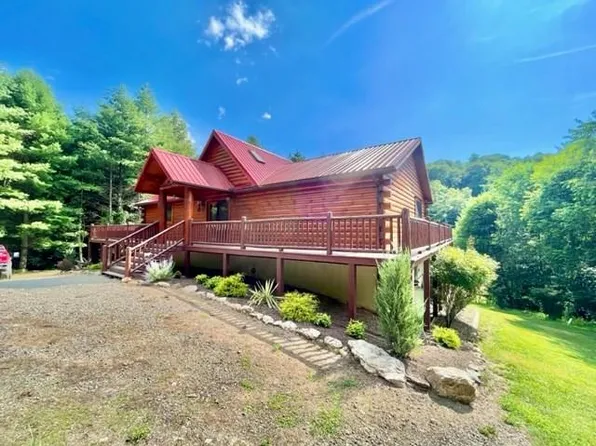 77 River Mill Ln, Woodlawn, VA 24381